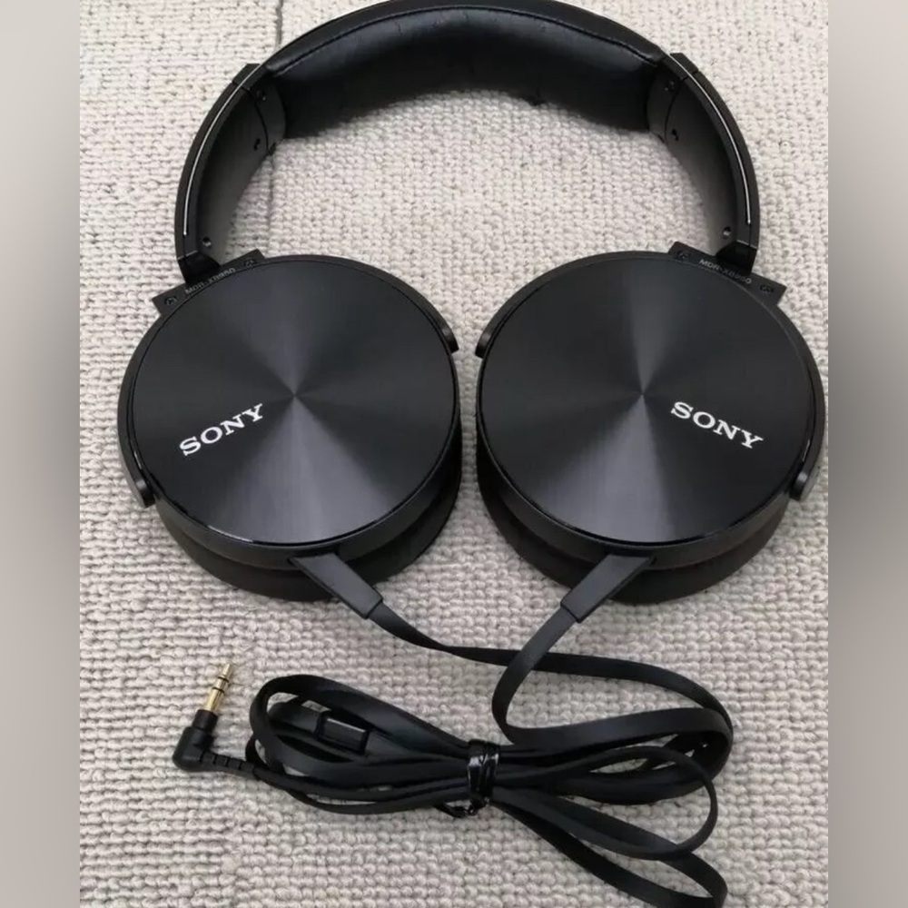 Sony MDR XB950. Best bass headphone ever